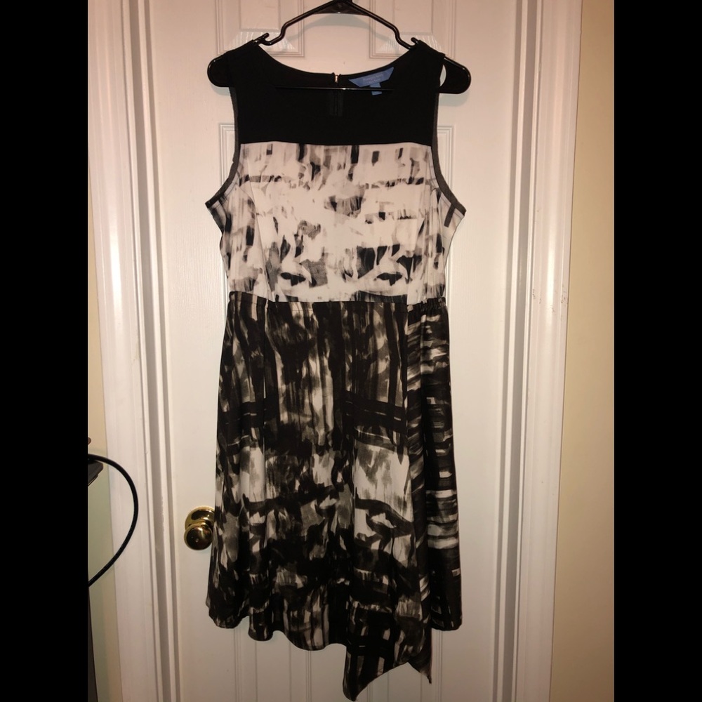 Vera Wang Sleeveless asymmetric dress.